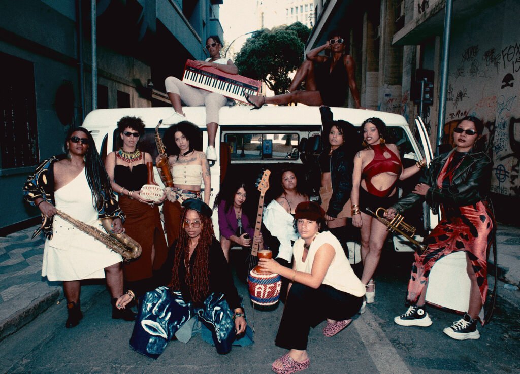 PELA PRIMEIRA VEZ NO RIO, ‘FUNMILAYO AFROBEAT ORQUESTRA’ FAZ TURNÊ COM APRESENTAÇÕES QUE LEVAM A FORÇA DA MUSICALIDADE FEMININA